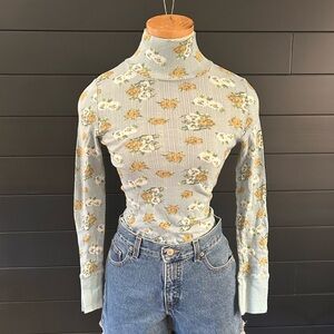 Floral Women’s Top Feminine Cute Ribbed Soft Stretchy Cropped knit